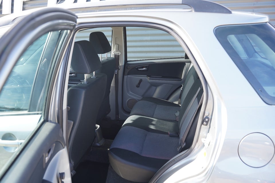 Suzuki SX4 1,6 GL-A 5d