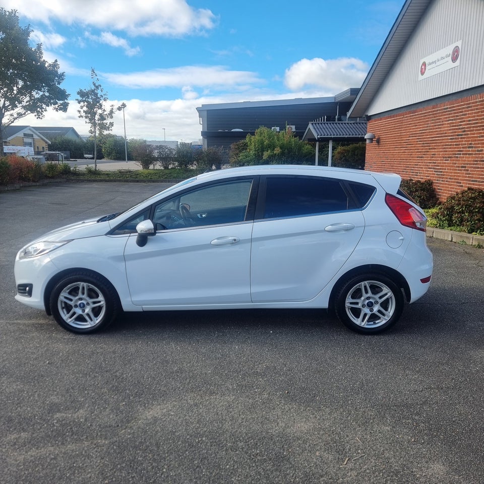 Ford Fiesta 1,0 SCTi 100 Titanium 5d