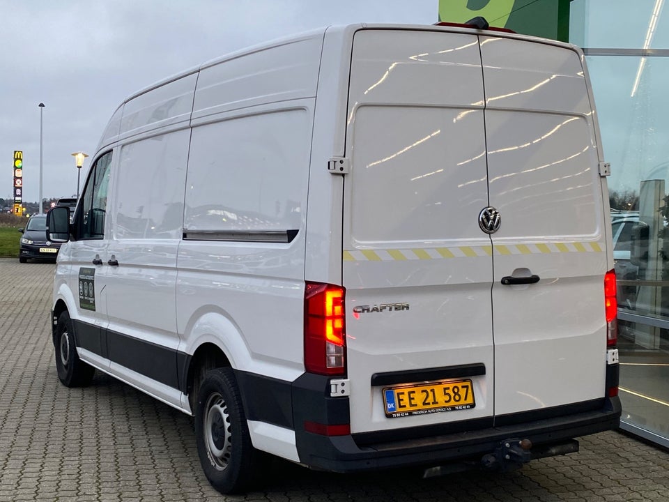 VW Crafter 35 2,0 TDi 177 Kassevogn L3H3 aut.