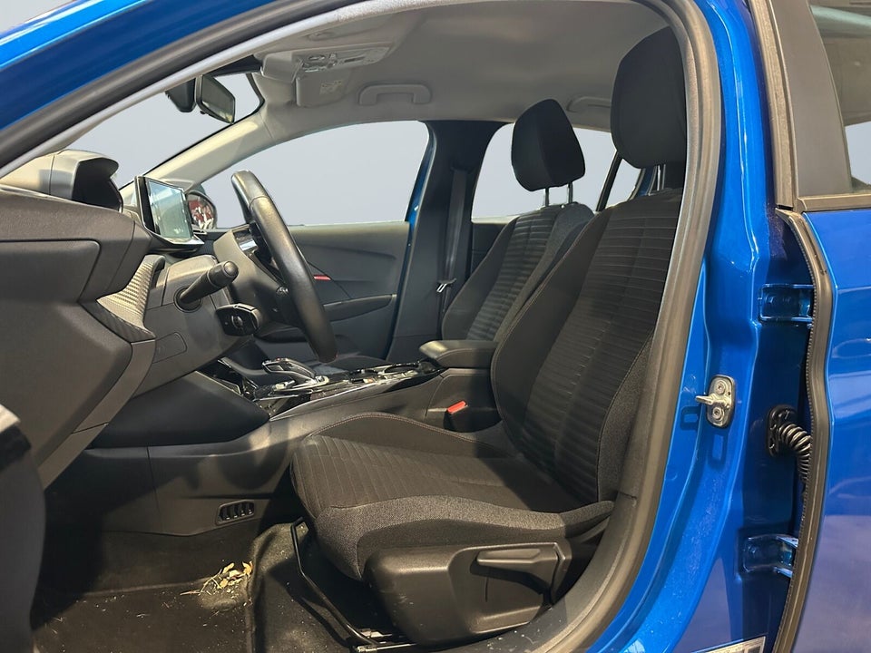 Peugeot e-208 50 Active 5d