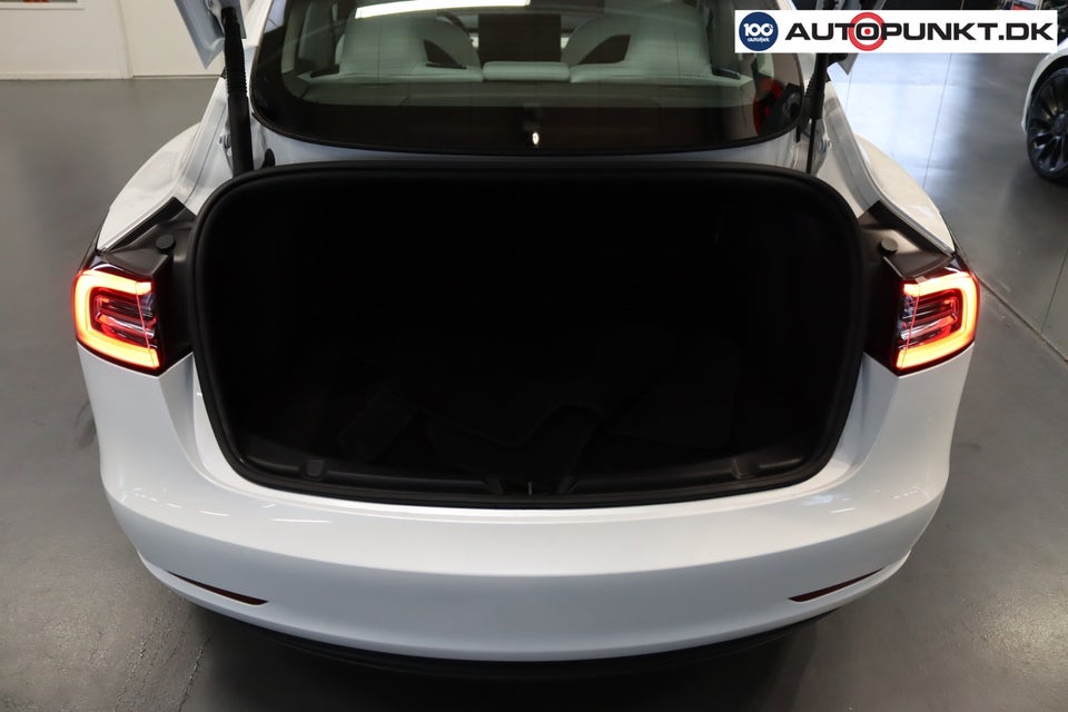 Tesla Model 3 Performance AWD 4d