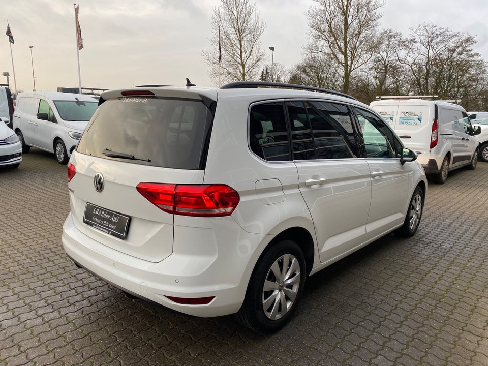 VW Touran 2,0 TDi 115 Comfortline DSG Van 5d