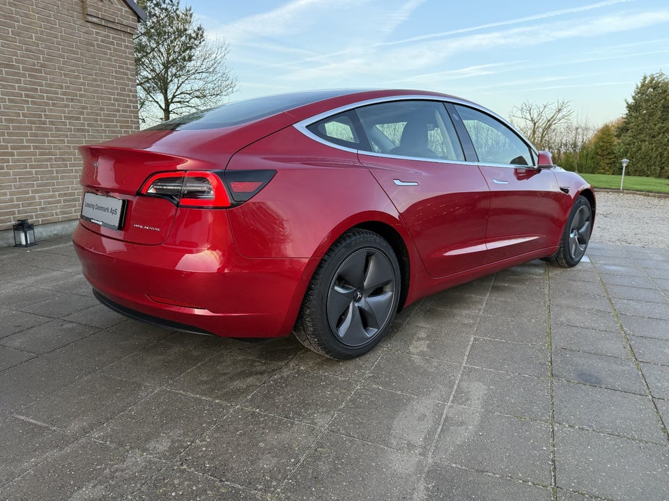 Tesla Model 3 Long Range AWD 4d