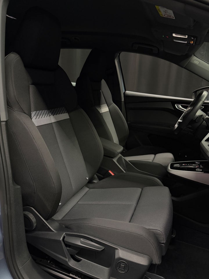 Audi Q4 e-tron 40 Advanced 5d