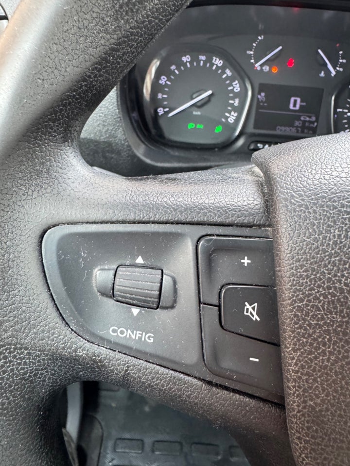 Toyota ProAce 1,5 D 120 Medium Comfort 5d