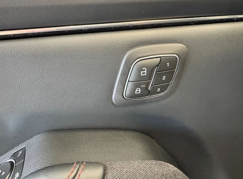 Ford Mustang Mach-E 98 Extended Range AWD 5d