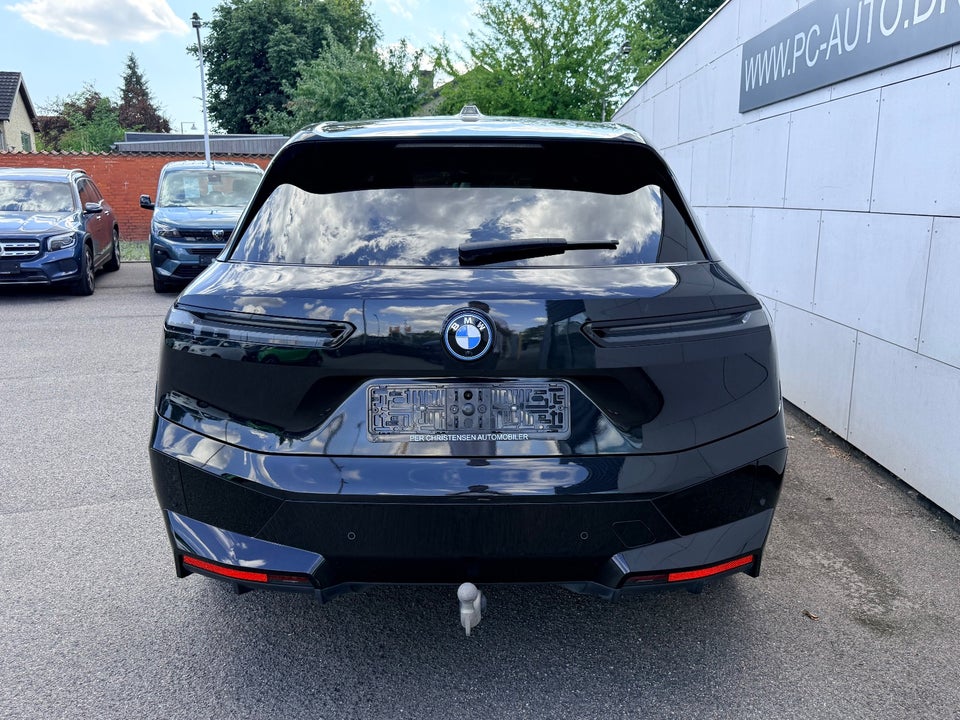 BMW iX xDrive40 Sport 5d