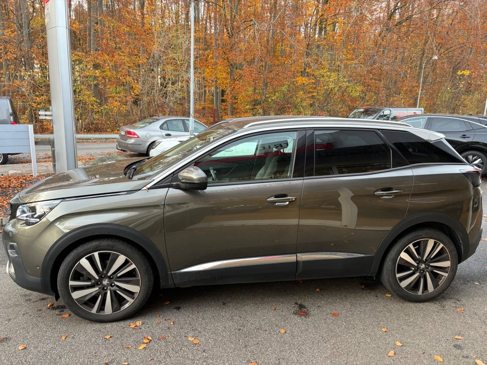 Peugeot 3008 1,2 e-THP 130 Allure 5d