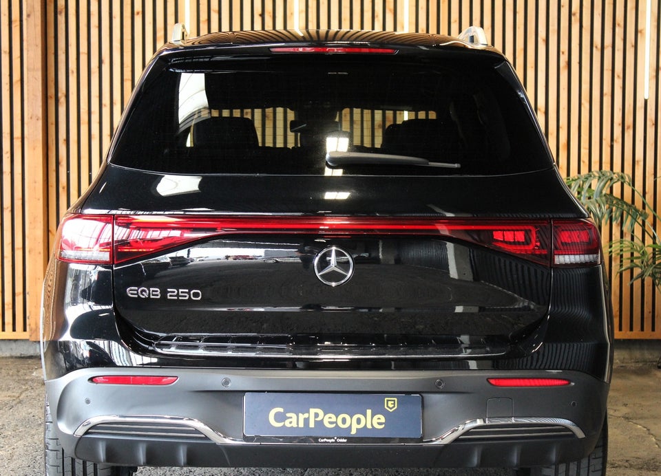 Mercedes EQB250 AMG Line 7prs 5d