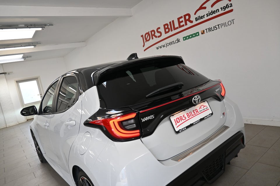 Toyota Yaris 1,5 Hybrid GR Sport e-CVT 5d