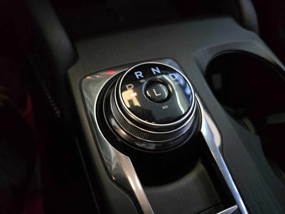 Ford Kuga 2,5 HEV Vignale CVT 5d