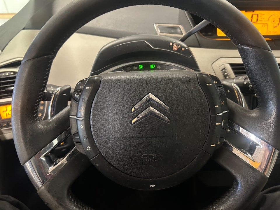 Citroën Grand C4 Picasso 2,0 HDi 138 VTR E6G 7prs 5d