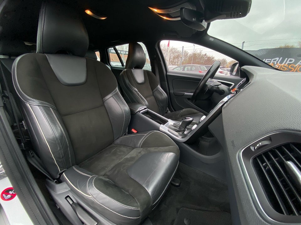 Volvo V60 2,0 T4 190 R-Design aut. 5d