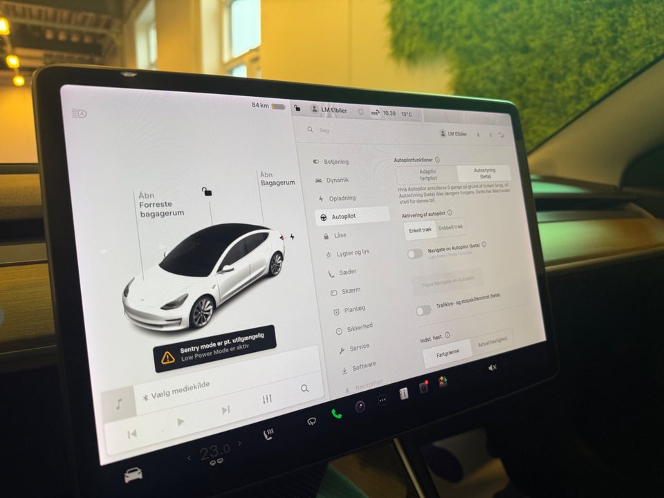 Tesla Model 3 Long Range AWD 4d