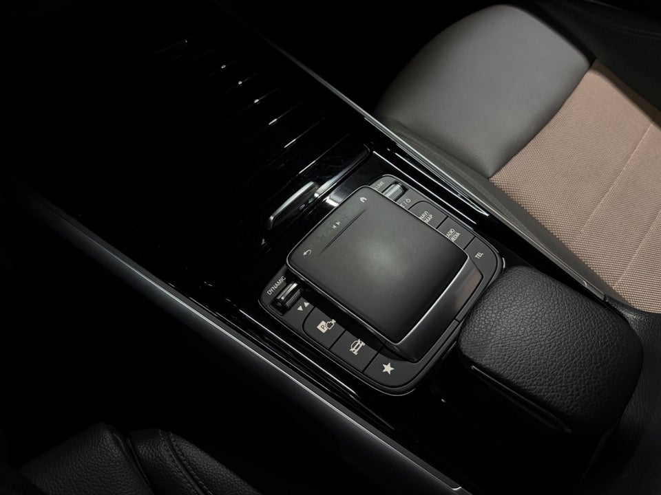 Mercedes EQB300 Electric Art 4Matic 5d