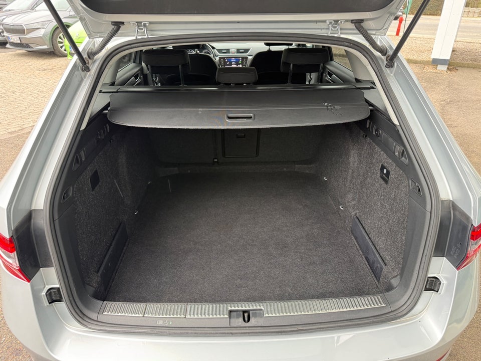 Skoda Superb 1,4 TSi 150 Style Combi DSG 5d