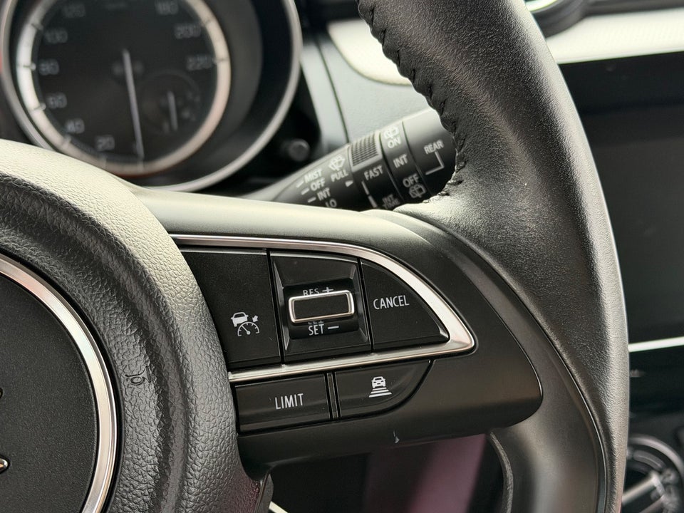 Suzuki Swift 1,2 mHybrid Action 5d