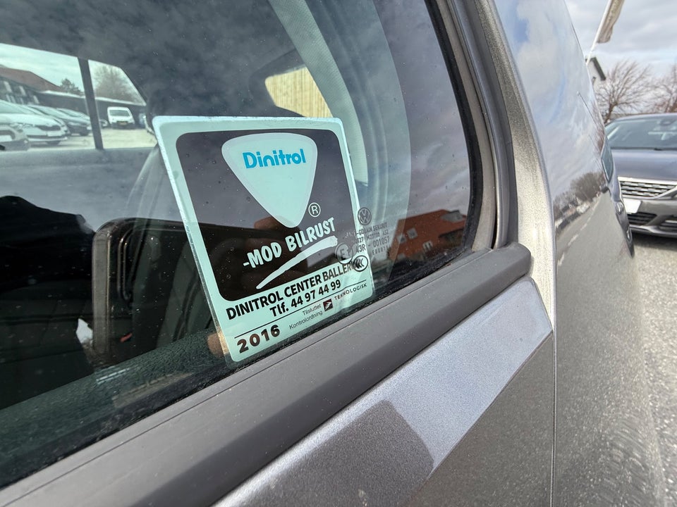 VW Golf VII 1,4 TSi 122 Comfortline BMT 5d