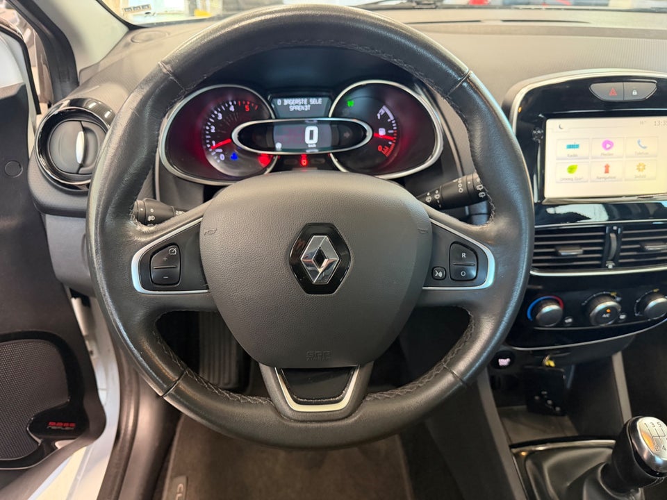 Renault Clio IV 1,5 dCi 90 Zen Sport Tourer 5d