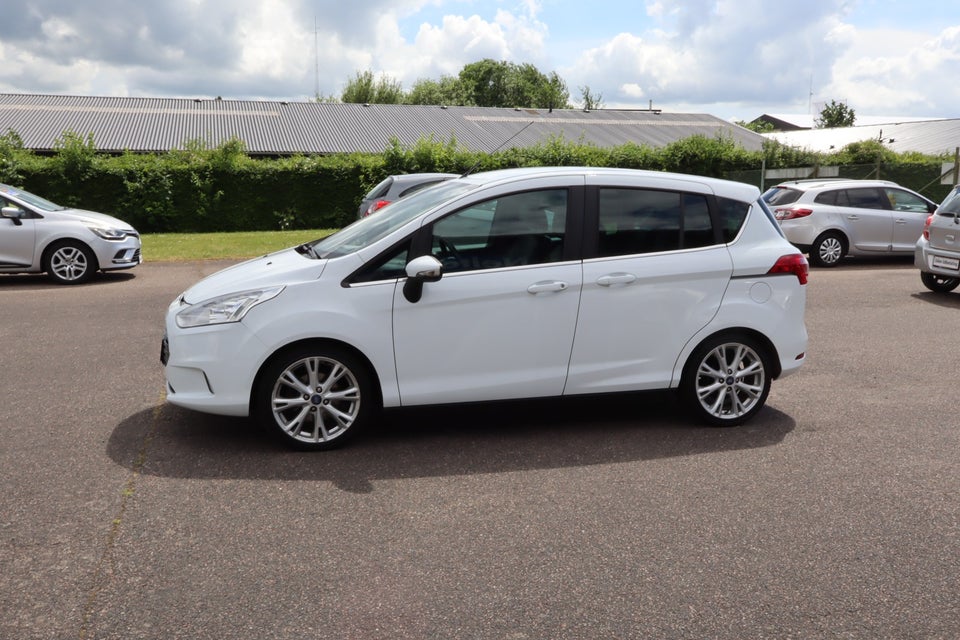 Ford B-MAX 1,0 SCTi 125 Titanium 5d