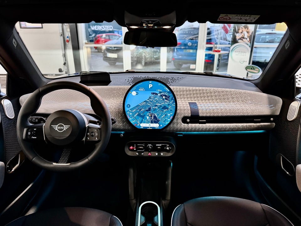 MINI Cooper SE Favoured Trim XL 3d