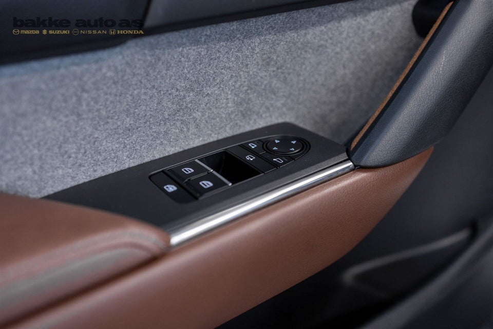 Mazda MX-30 0,8 e-SkyActiv R-EV Makoto 5d