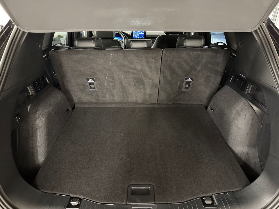 Ford Kuga 2,5 PHEV Vignale CVT 5d