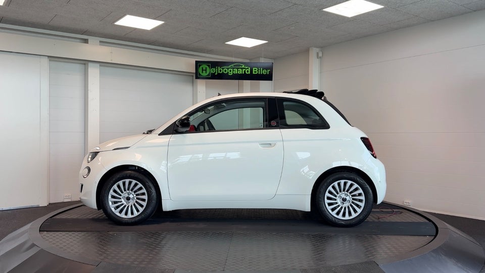 Fiat 500e 42 (RED) Cabrio 2d