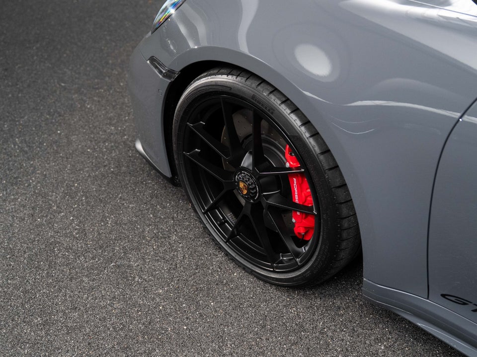 Porsche 911 Carrera 4 GTS 3,6 Cabriolet PDK 2d