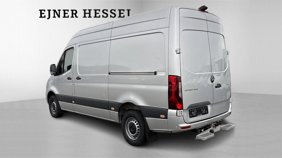 Mercedes Sprinter 319 2,0 CDi A2 Kassevogn aut. RWD