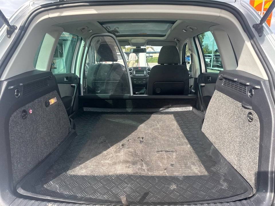 VW Tiguan 2,0 TDi 140 Sport & Style Tiptr. 4Motion Van 5d