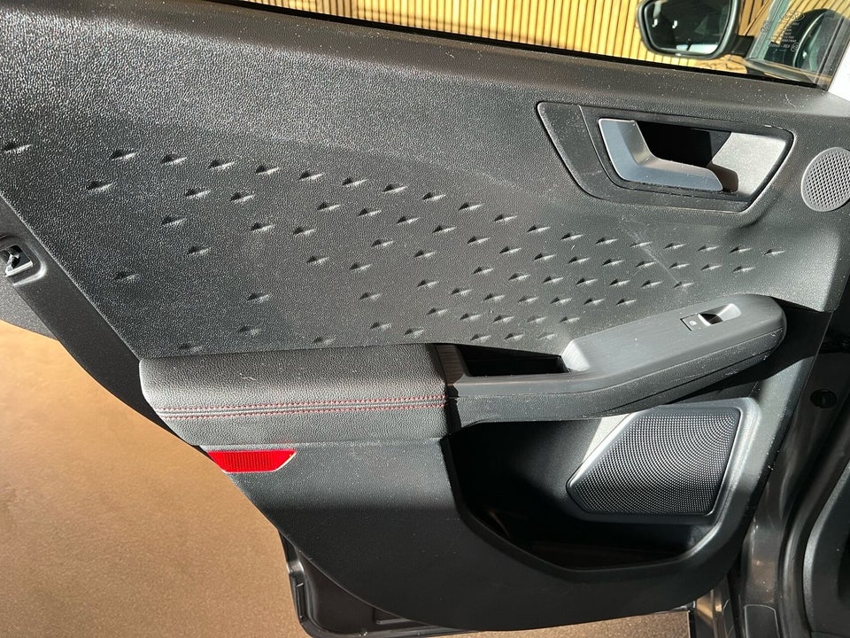 Ford Kuga 2,5 PHEV ST-Line X CVT 5d