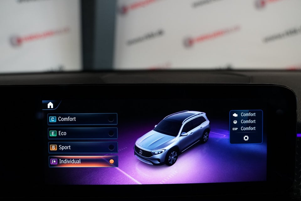 Mercedes EQB300 Progressive 4Matic 5d