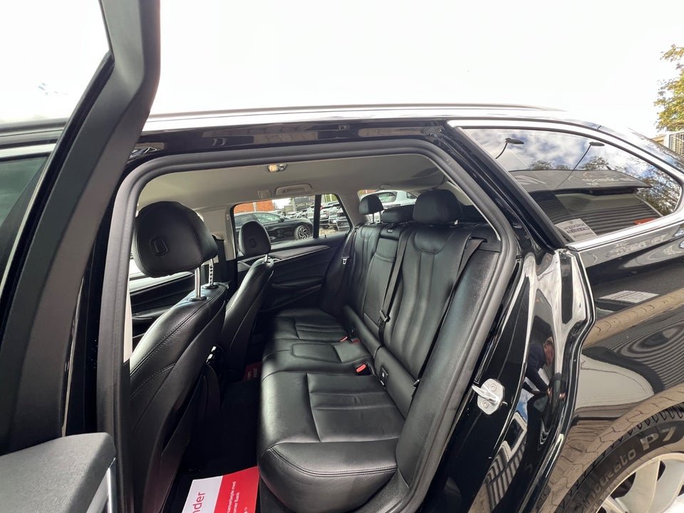BMW 520d 2,0 Touring Connected aut. 5d