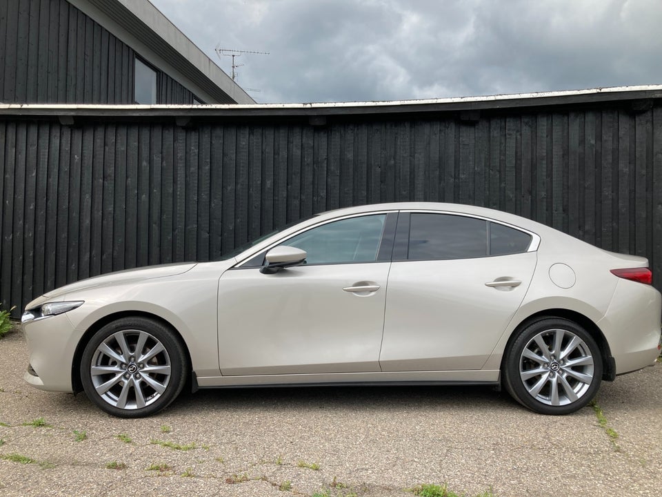Mazda 3 2,0 e-SkyActiv-G 150 Exclusive-Line 4d
