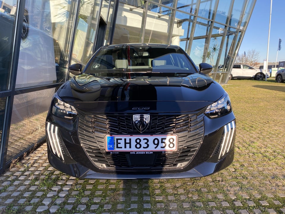 Peugeot e-208 54 GT 5d