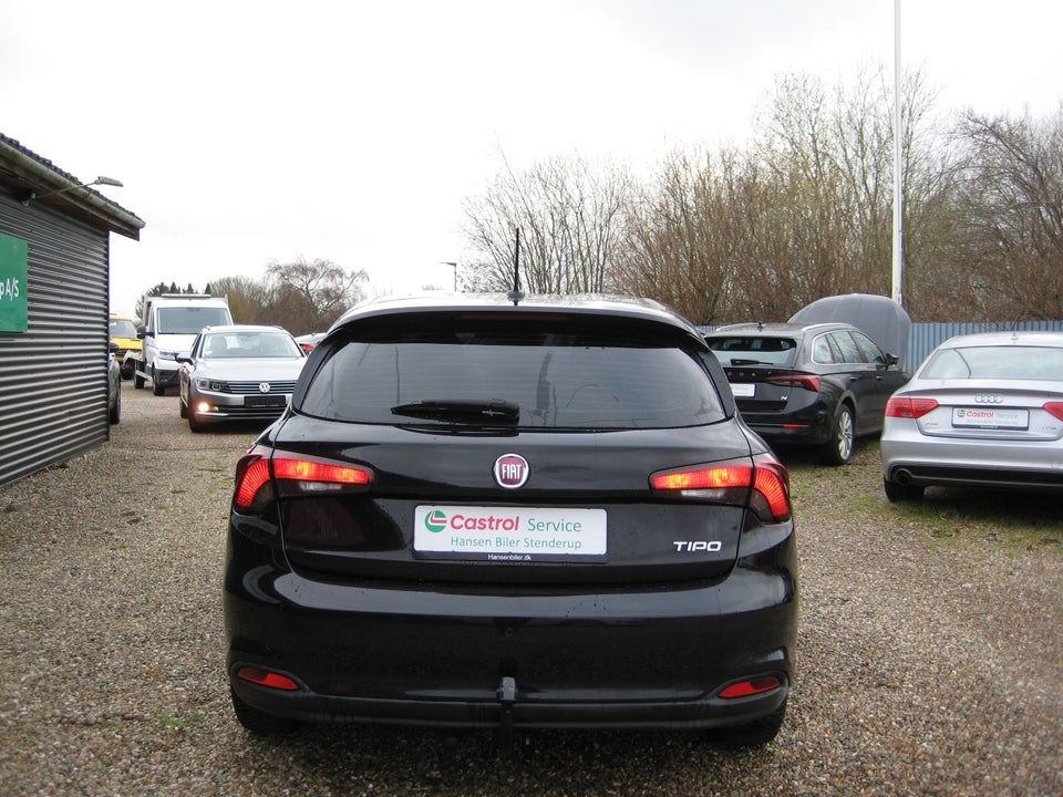 Fiat Tipo 1,4 16V Lounge 5d