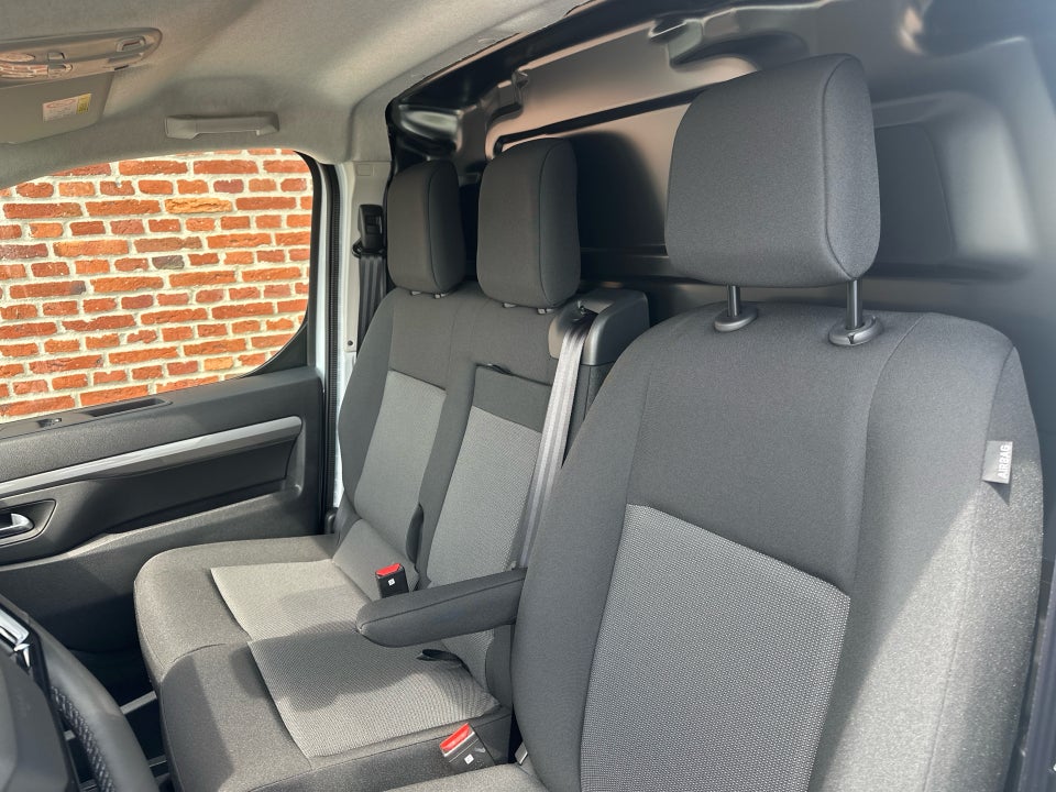 Peugeot Expert 2,0 BlueHDi 144 L3 Premium Van