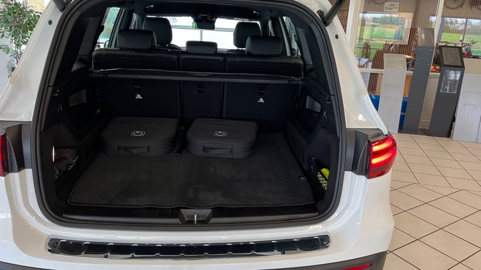 Mercedes EQB300 Progressive Advance 4Matic 5d