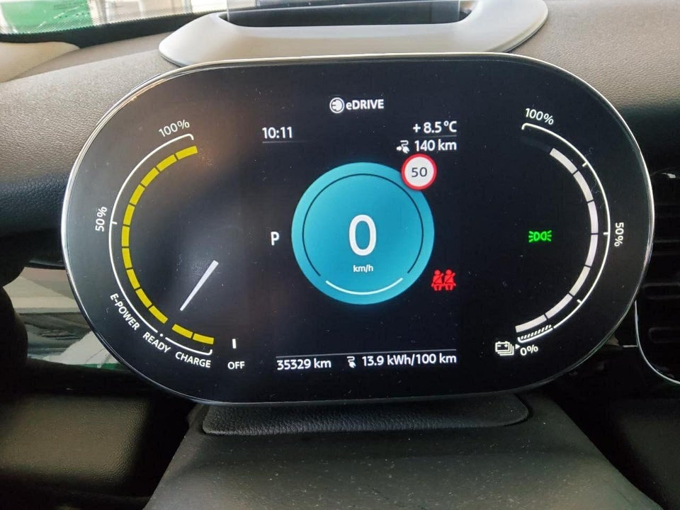 MINI Cooper SE Essential 3d