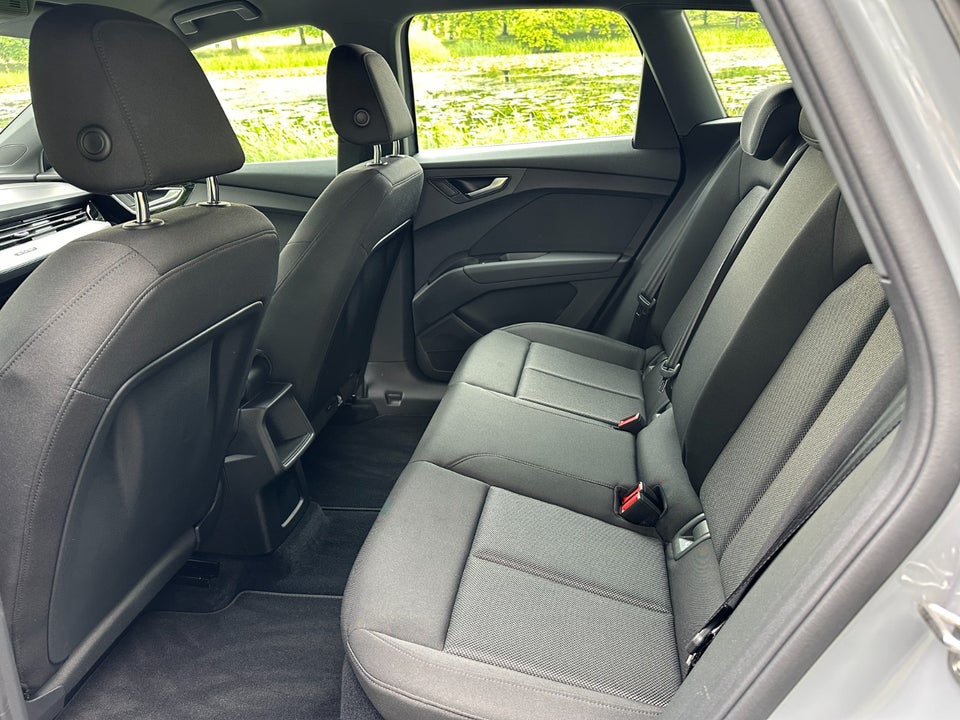 Audi Q4 e-tron 35  5d