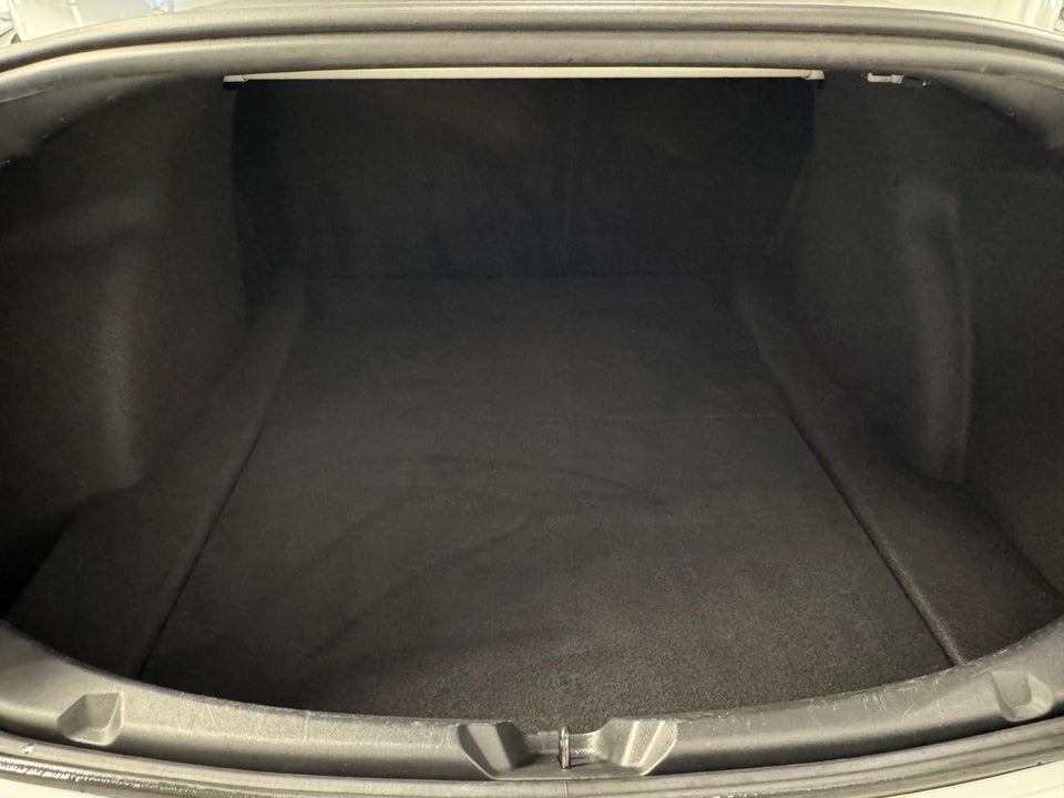 Tesla Model 3 Long Range AWD 4d