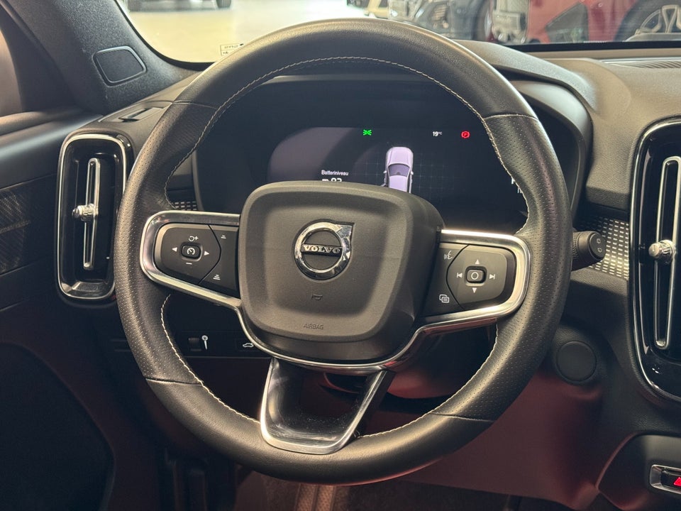 Volvo XC40 P8 ReCharge Twin R-Design 5d