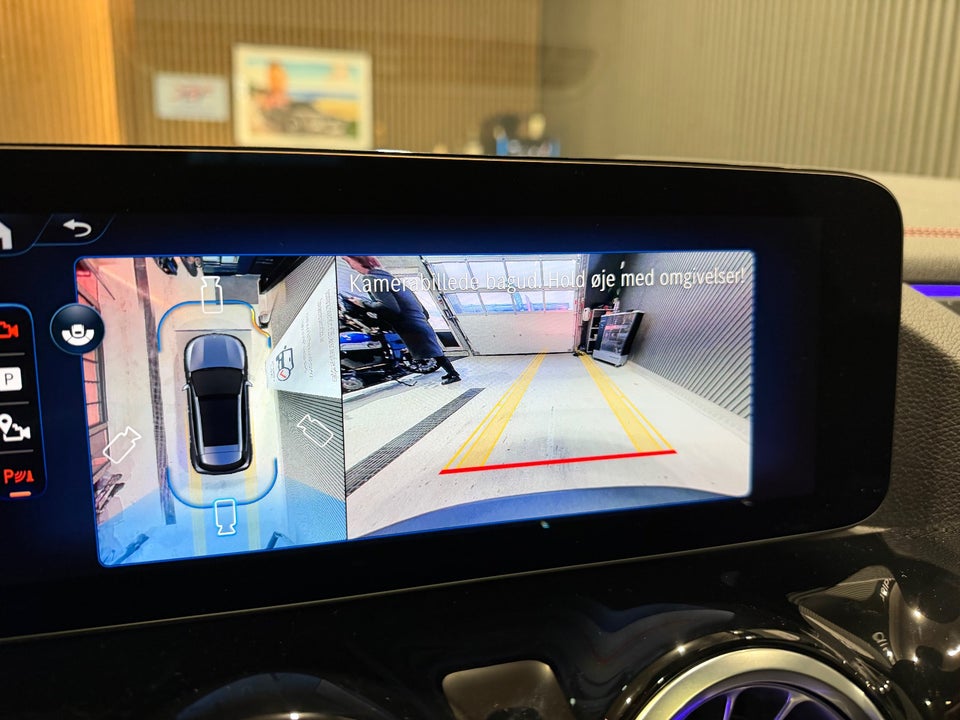 Mercedes EQA300 AMG Premium 4Matic 5d