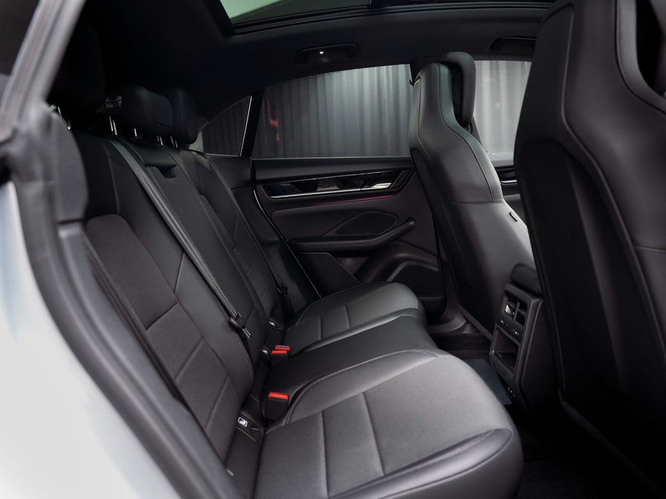 Porsche Macan 5d