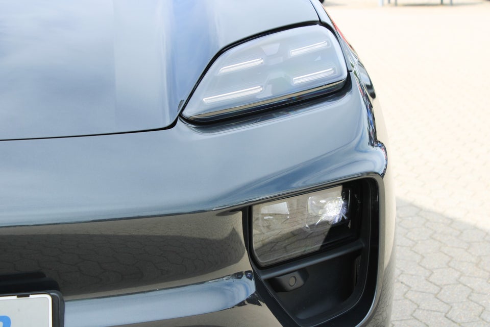 Porsche Macan 4 5d