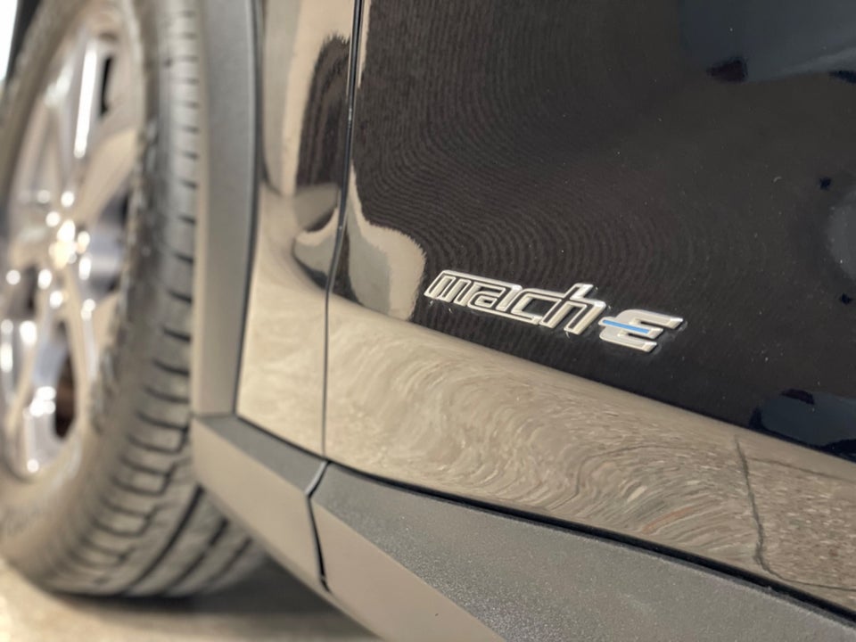 Ford Mustang Mach-E 75 Standard Range 5d