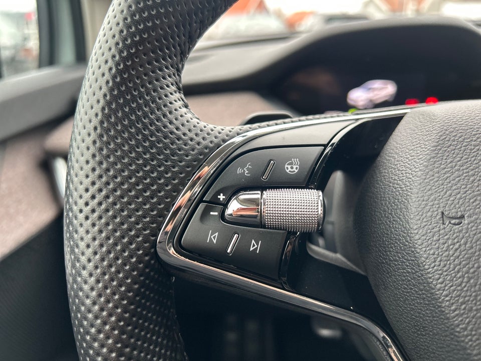 Skoda Enyaq 80 iV Lodge 5d