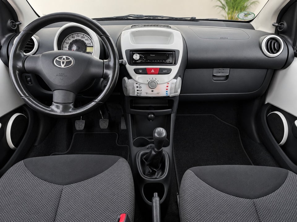 Toyota Aygo 1,0 VVT-i T1 5d