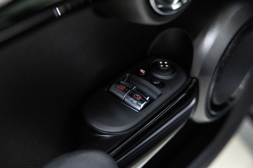 MINI Cooper SE Edition Premium Plus 3d